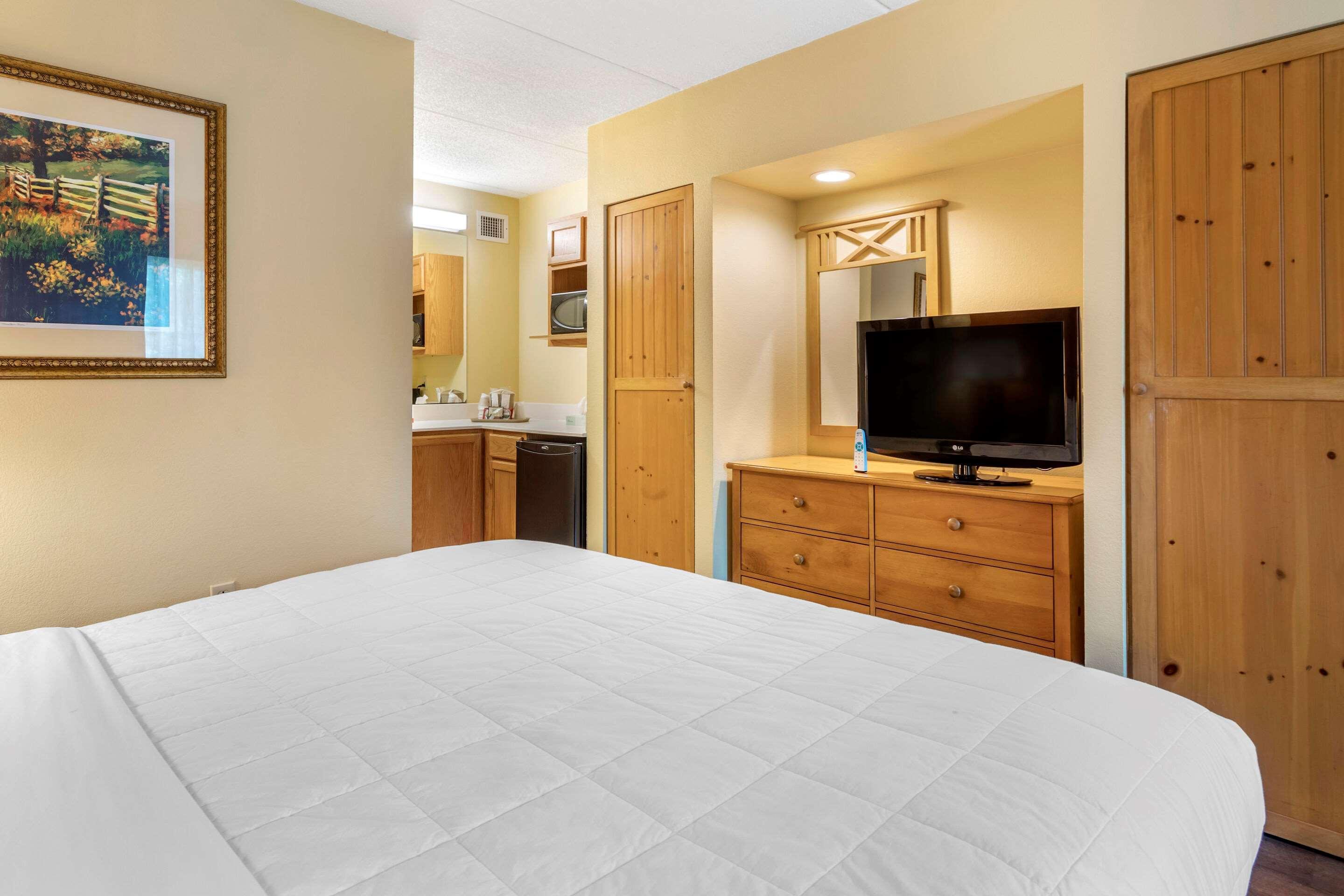 Econo Lodge Pigeon Forge Riverside Esterno foto