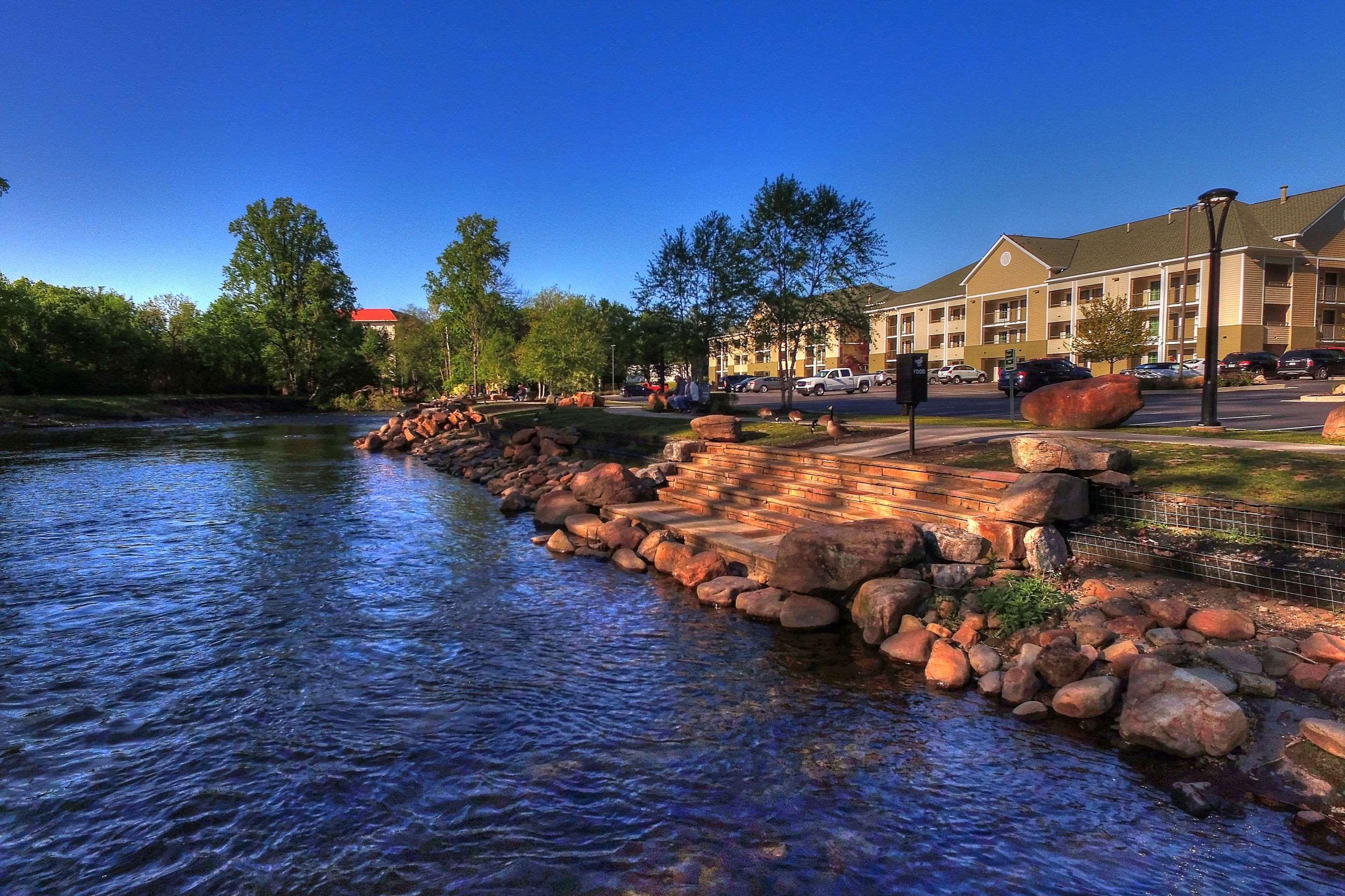 Econo Lodge Pigeon Forge Riverside Esterno foto
